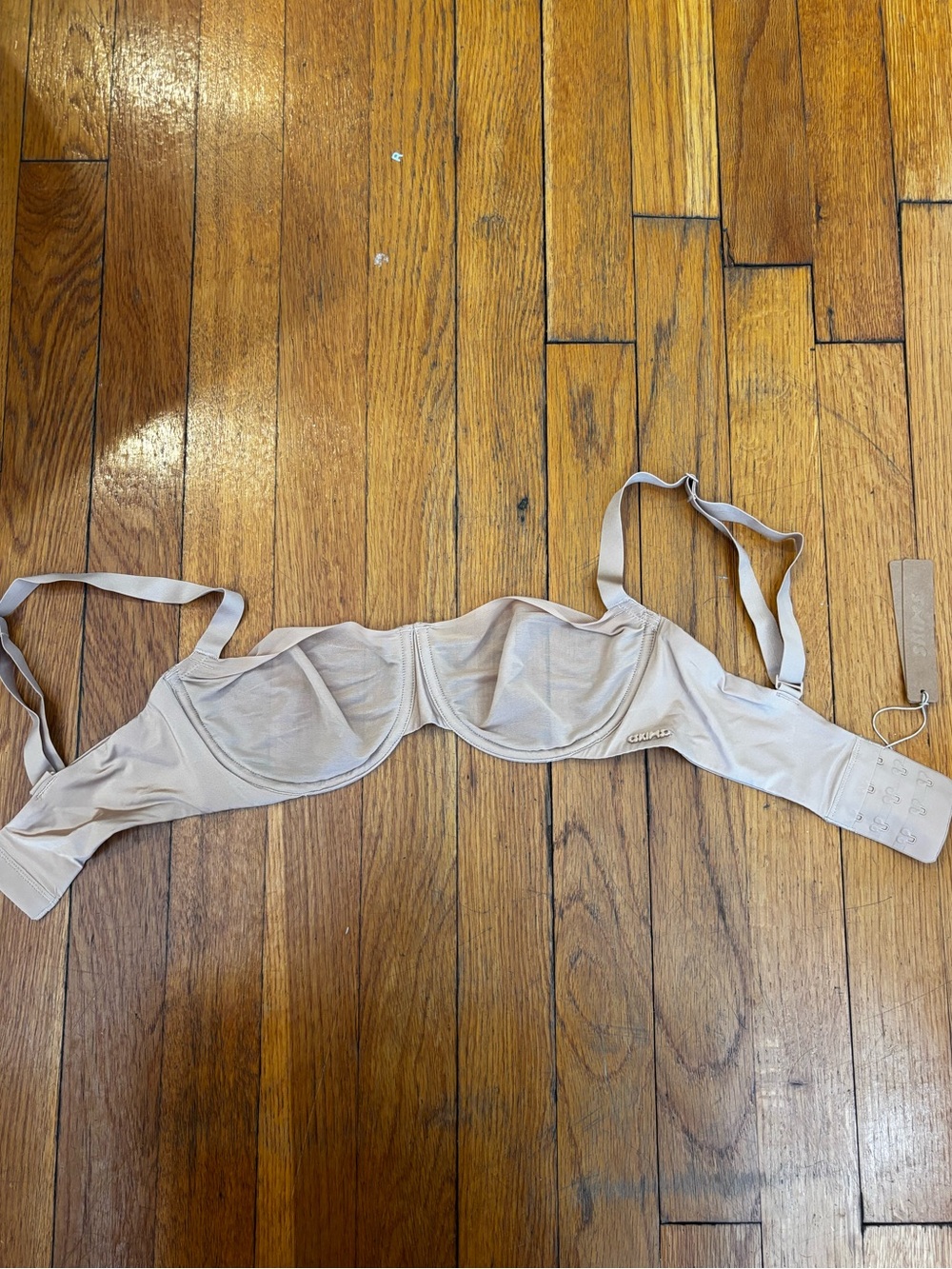 SKIMS No Show Unlined Balconette Bra 32C NWT Clay - Picture 3 of 6